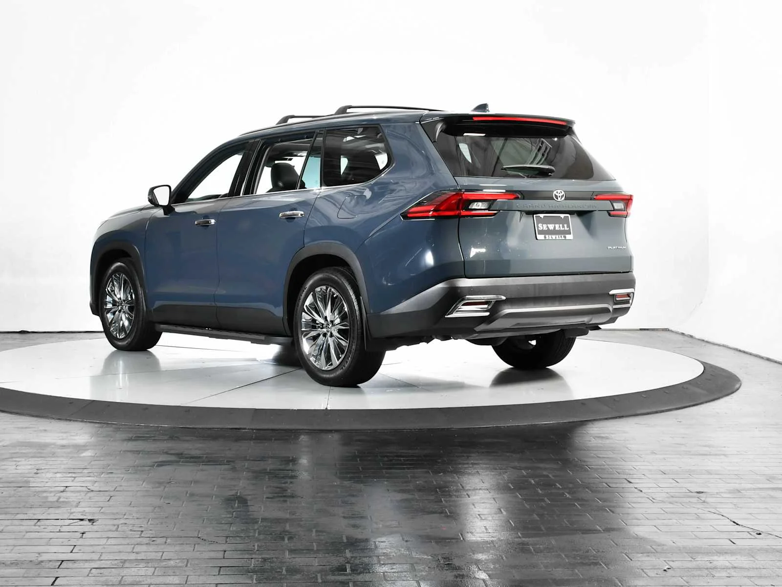 Pre-Owned 2025 Toyota Grand Highlander Platinum Sport Utility in