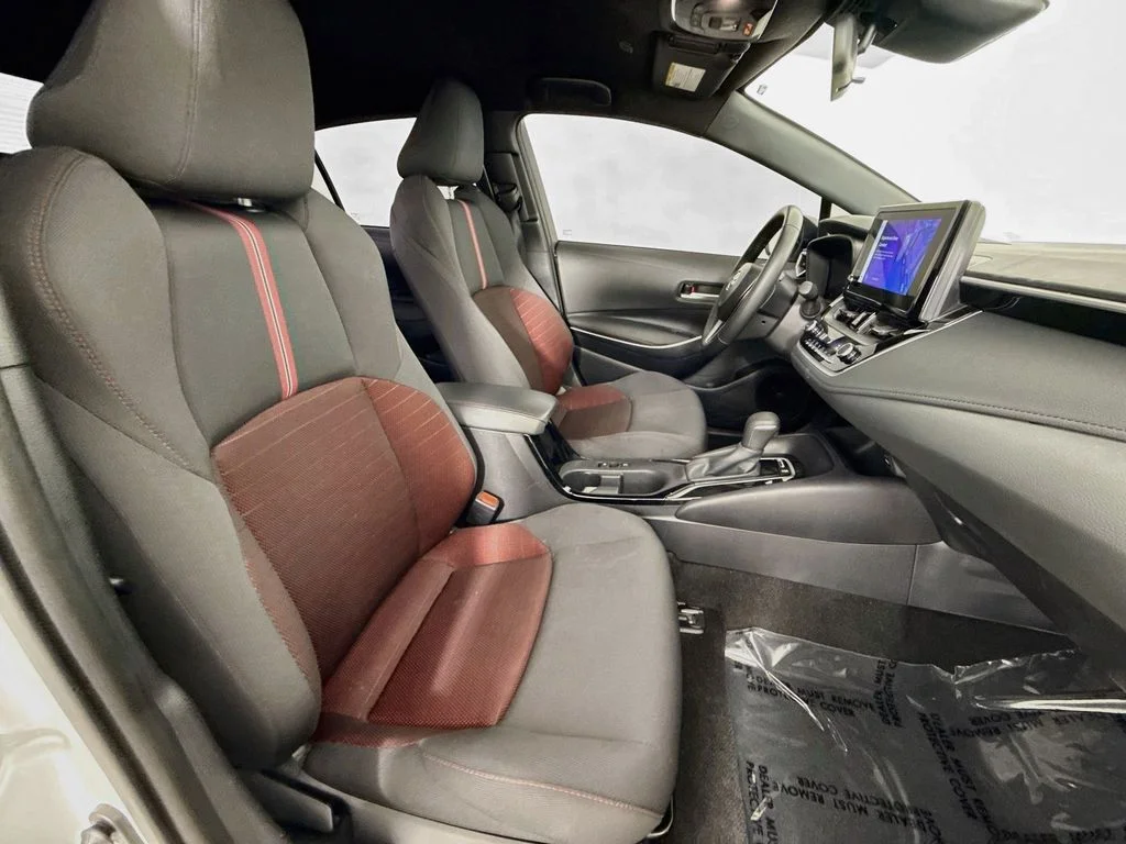 Used 2025 White Toyota SE image 27