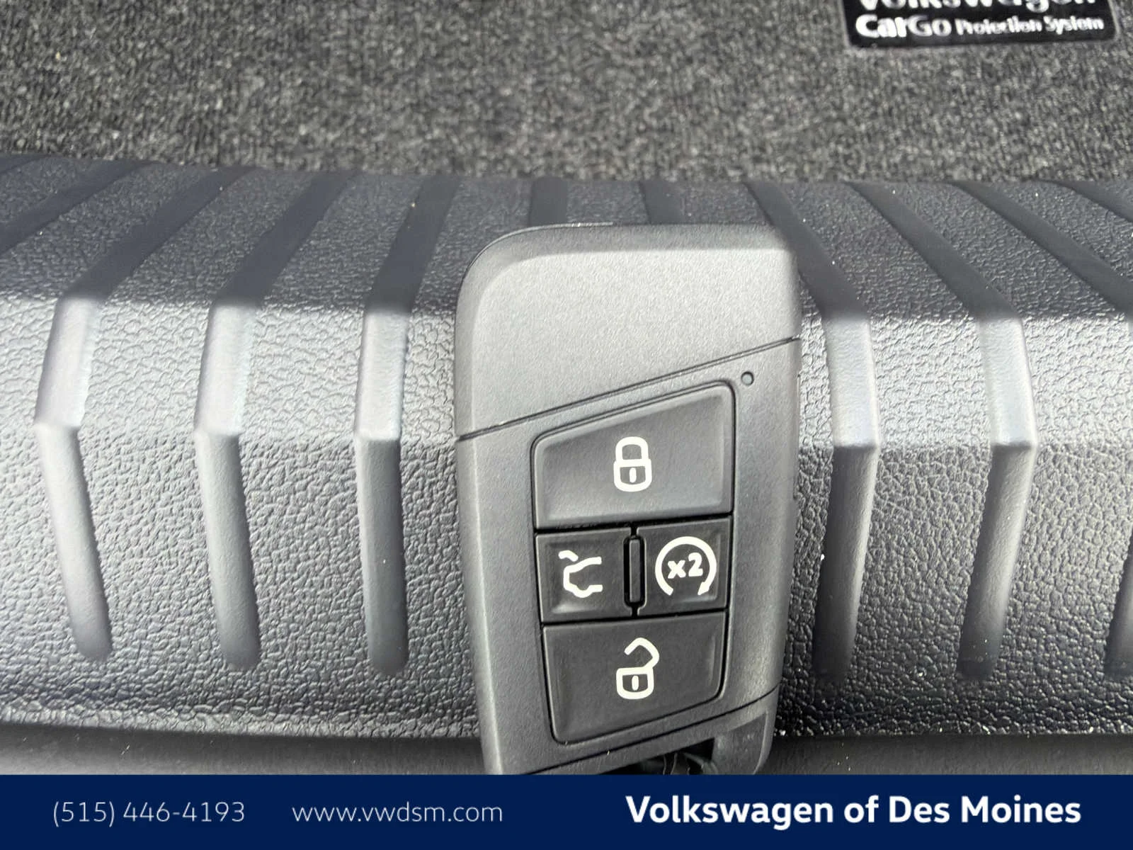 New 2026 Deep Black Pearl Volkswagen SE image 19