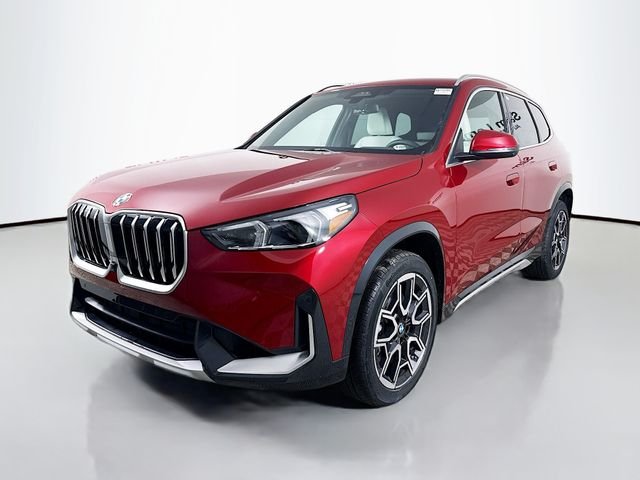 Used 2026 Red BMW xDrive28i image 3