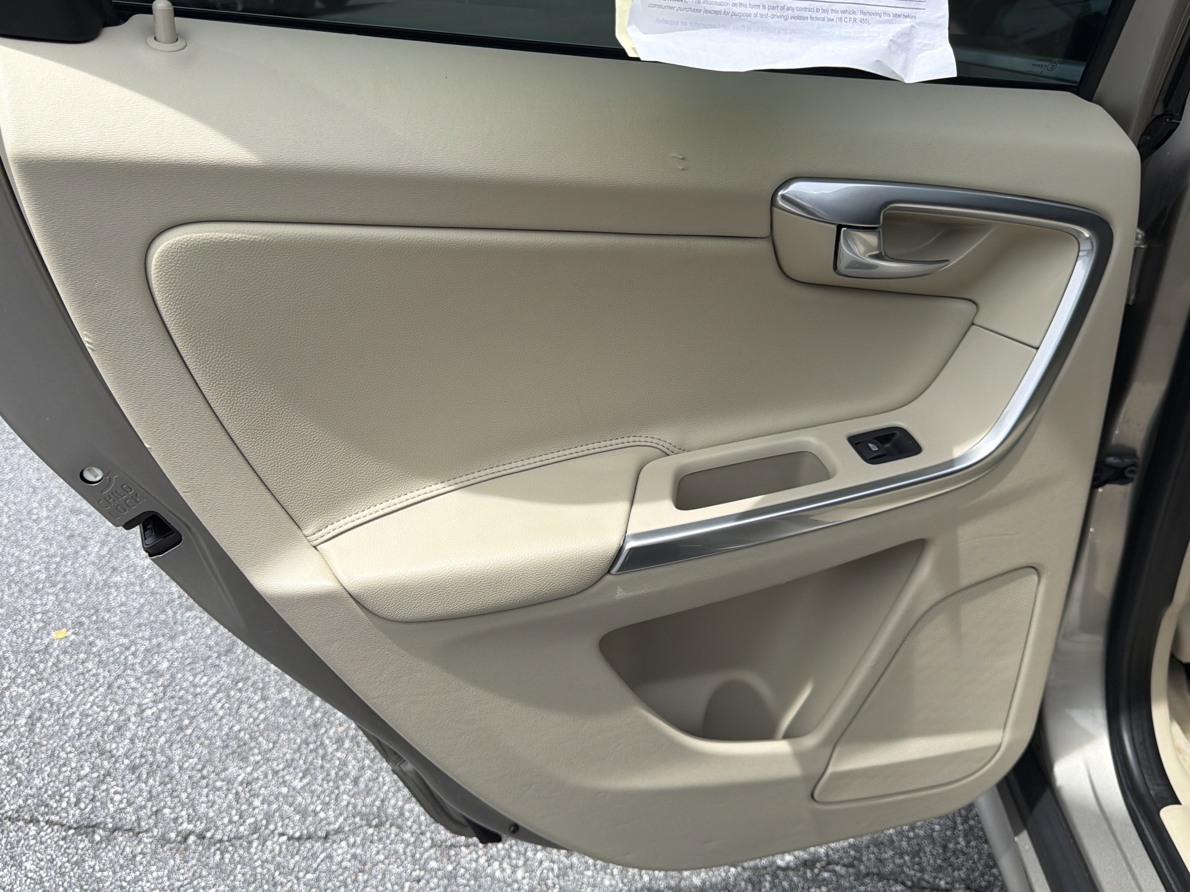 Used 2015 Seashell Metallic Volvo T5 Drive-E Premier image 26