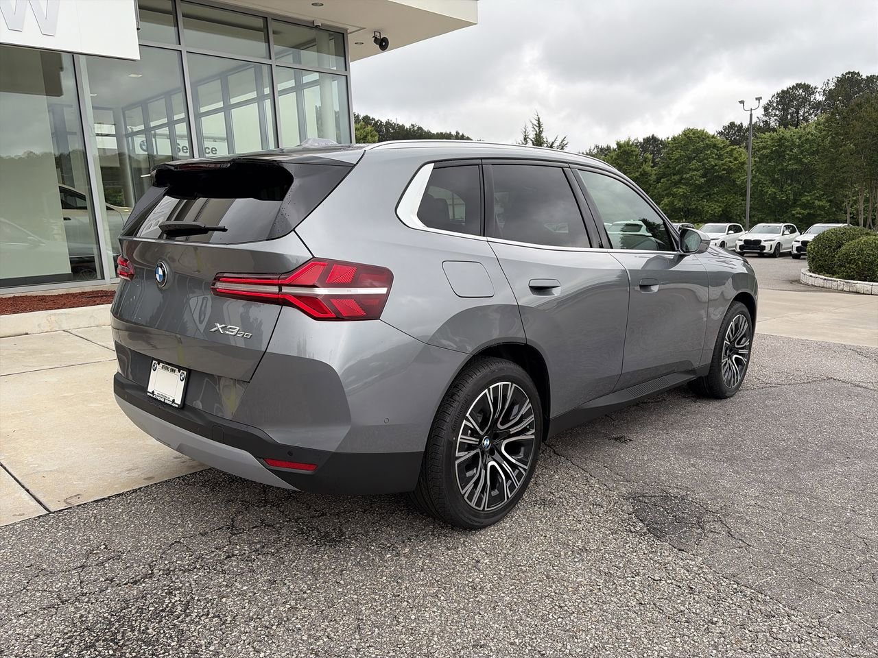 New 2026 Skyscraper Grey Metallic BMW 30 xDrive image 8