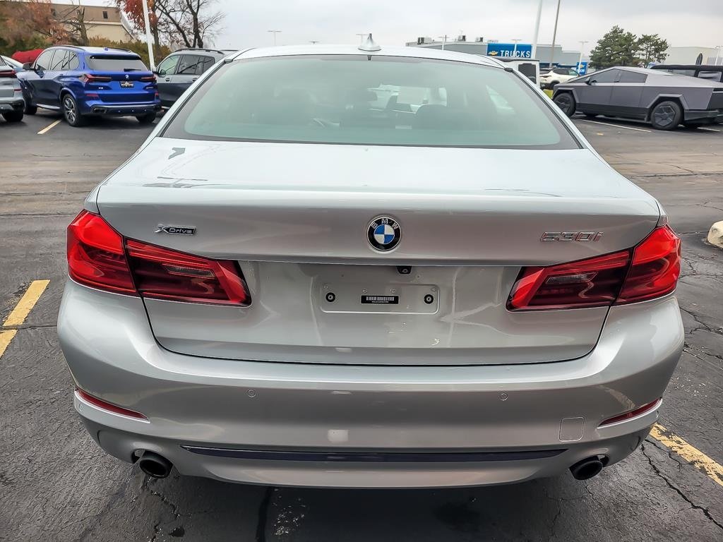 2019 BMW 530I - Image 4