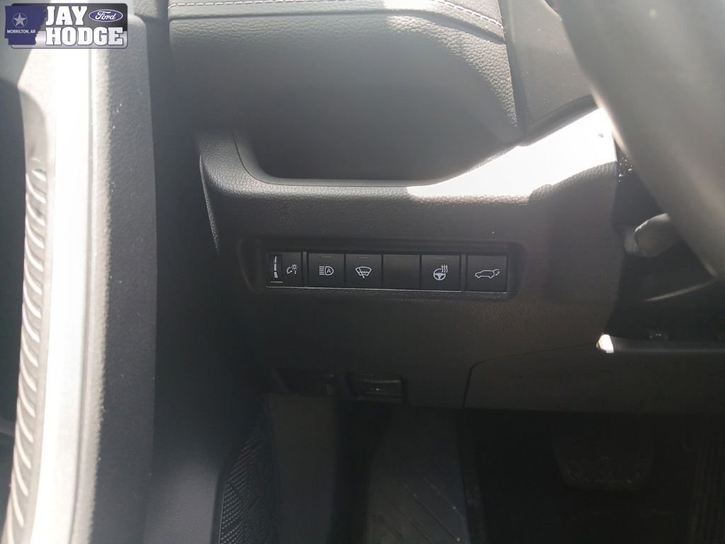 Used 2021 White Toyota XLE image 15