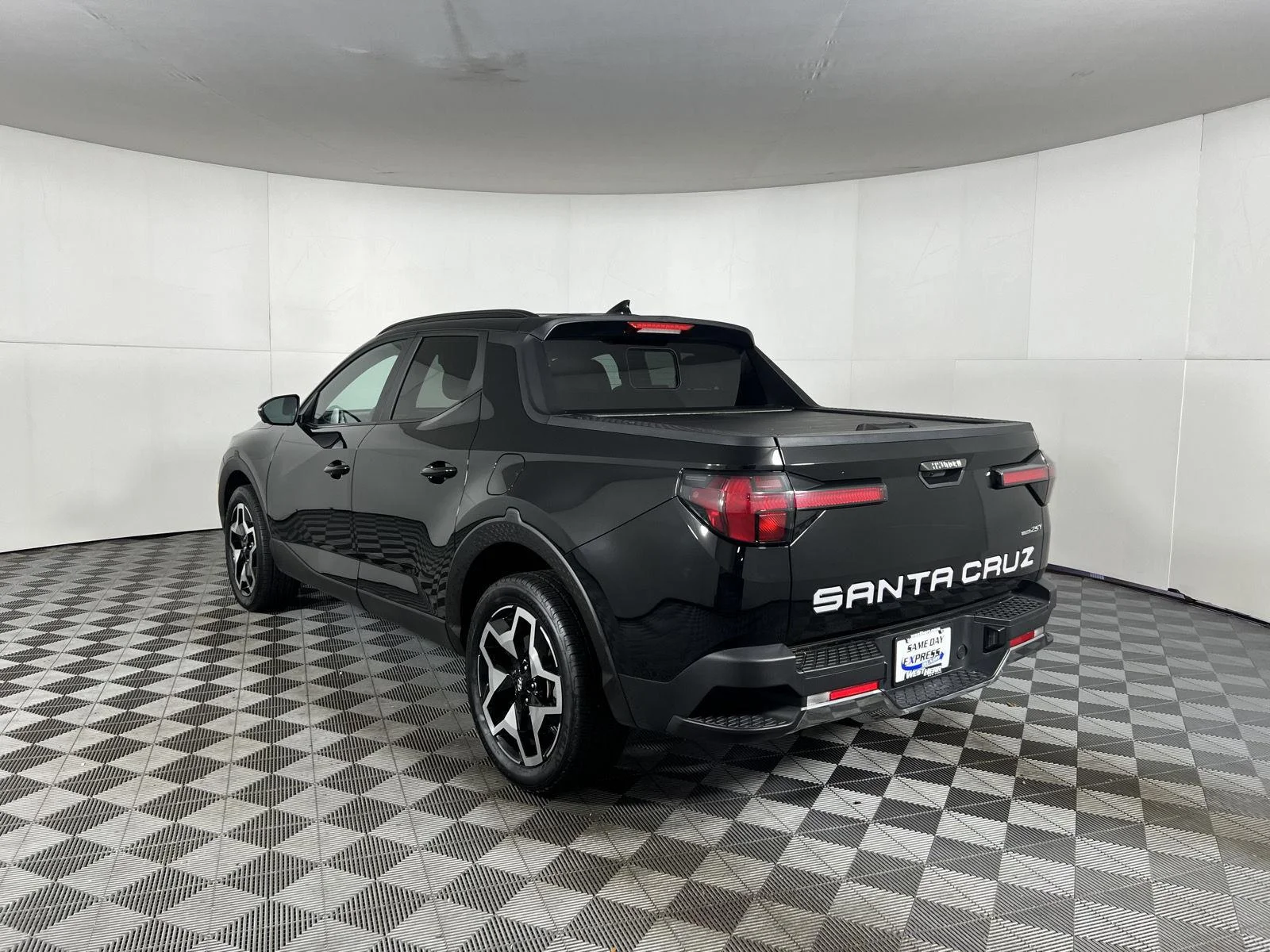 Used 2023 Phantom Black Hyundai Limited image 45
