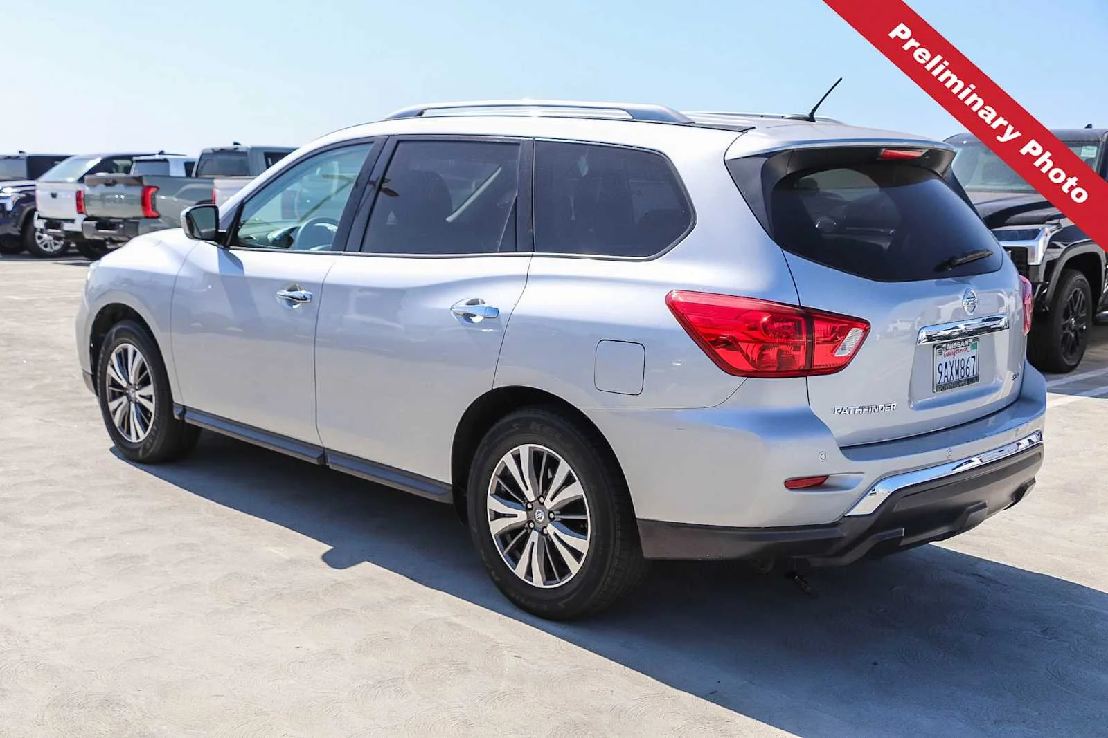 Used 2017 Brilliant Silver Metallic Nissan SV image 8