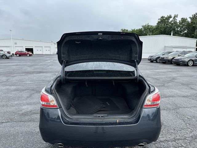 Used 2015 Black Nissan 2.5 SL image 22
