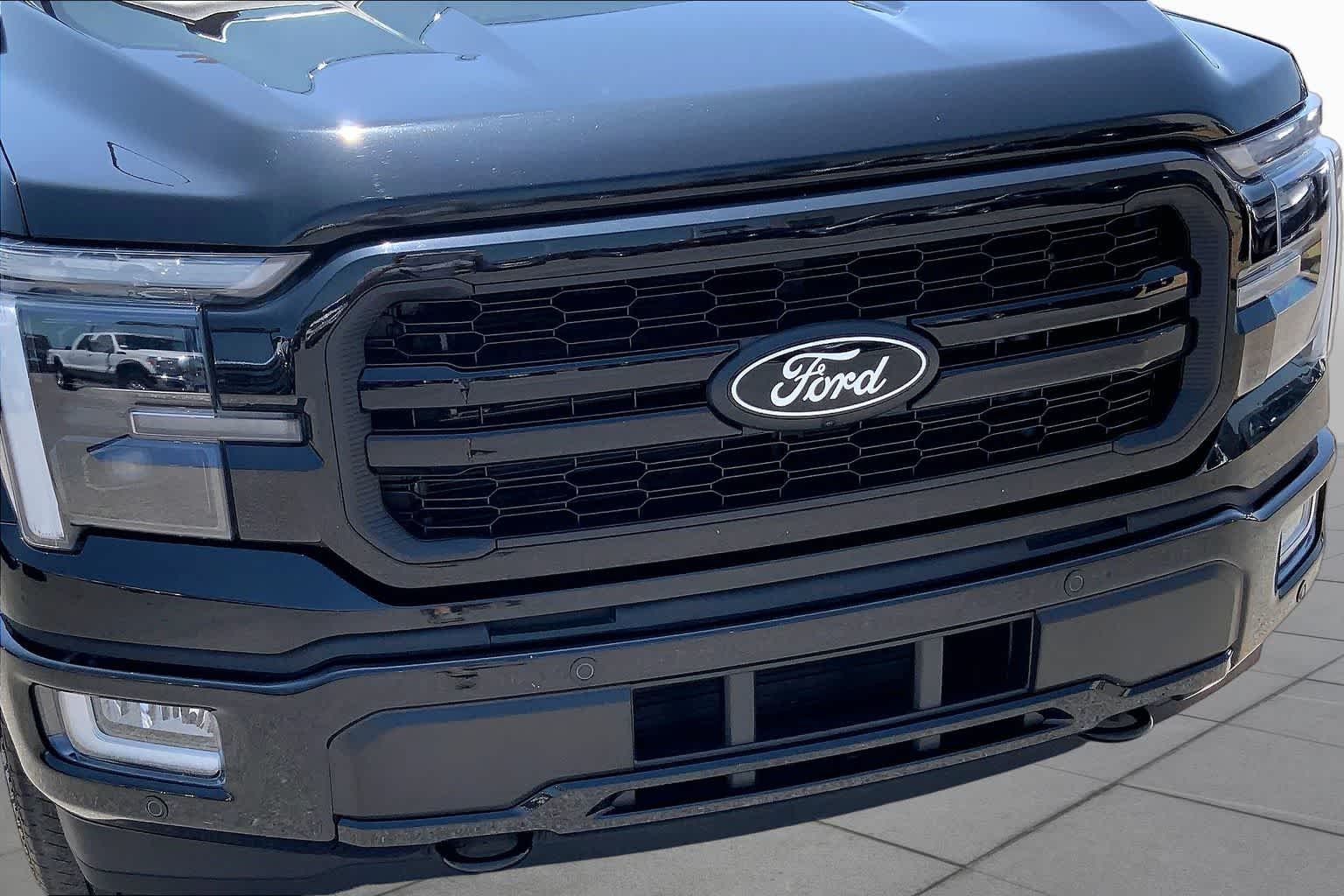 Certified Used 2024 Agate Black Metallic Ford LARIAT image 30