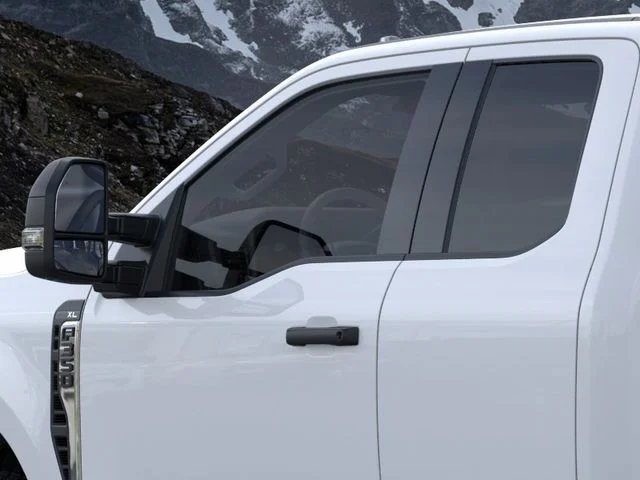 2025 Ford F-350 Super Duty Chassis Cab XL - Photo 20
