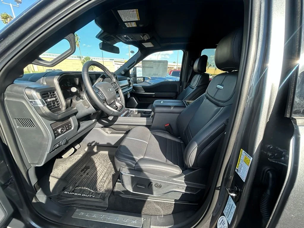 2026 Ford F-250 Super Duty Platinum - Photo 19