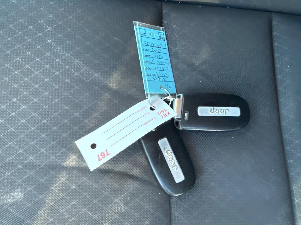 Used 2018  Jeep Laredo E image 15