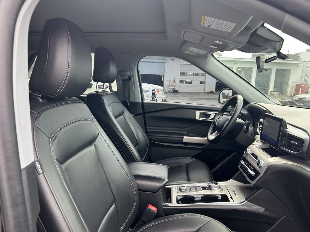 Used 2023 Black Ford XLT image 32