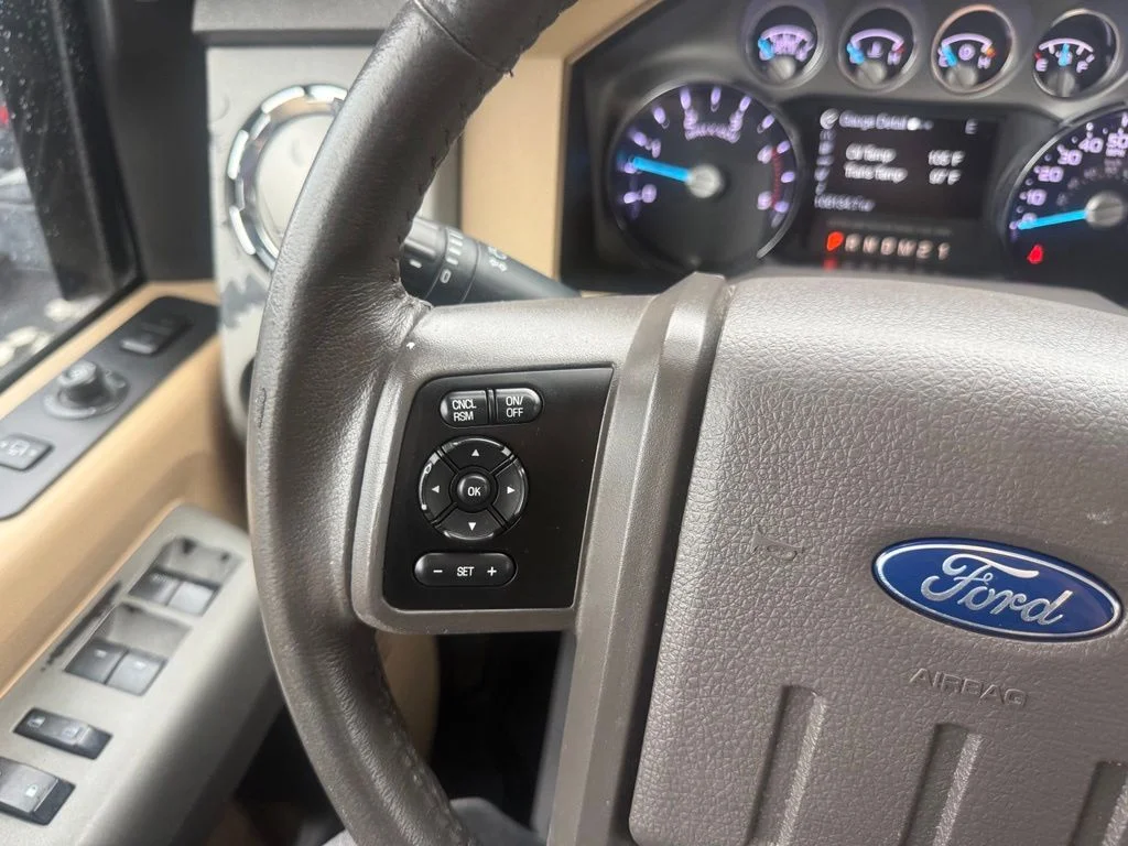 Used 2016 Oxford White Ford Lariat image 25