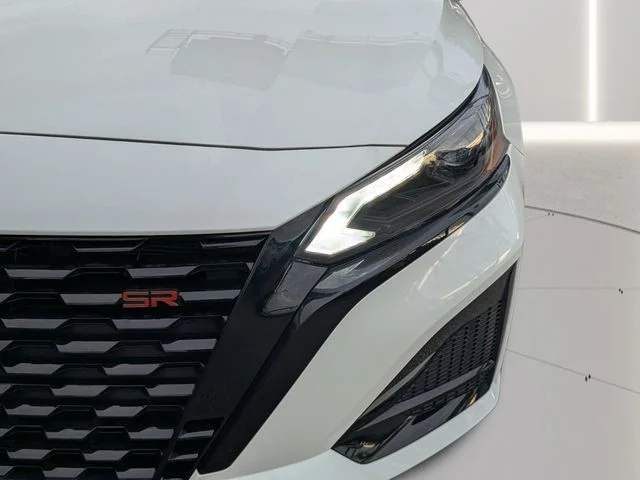 New 2026 Pearl White TriCoat / Super Black Two-tone Nissan SR Midnight Edition® image 6