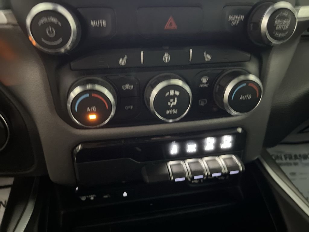 Used 2019 Black Ram Big Horn/Lone Star image 22