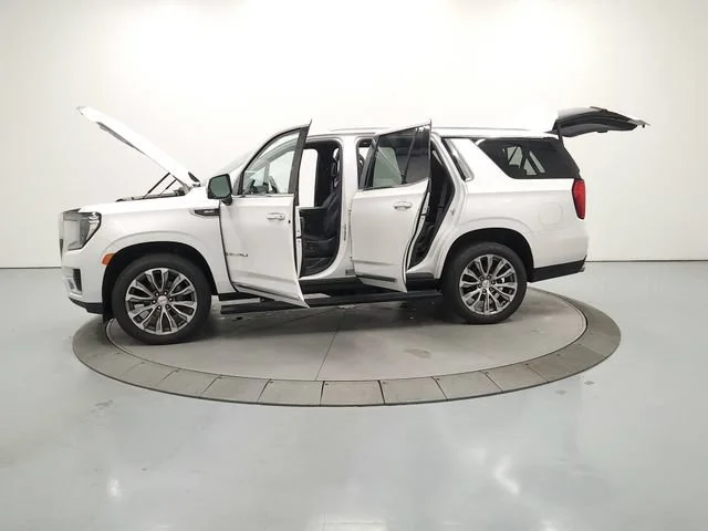 Used 2021 WHITE FROST TRICOAT GMC Denali image 13