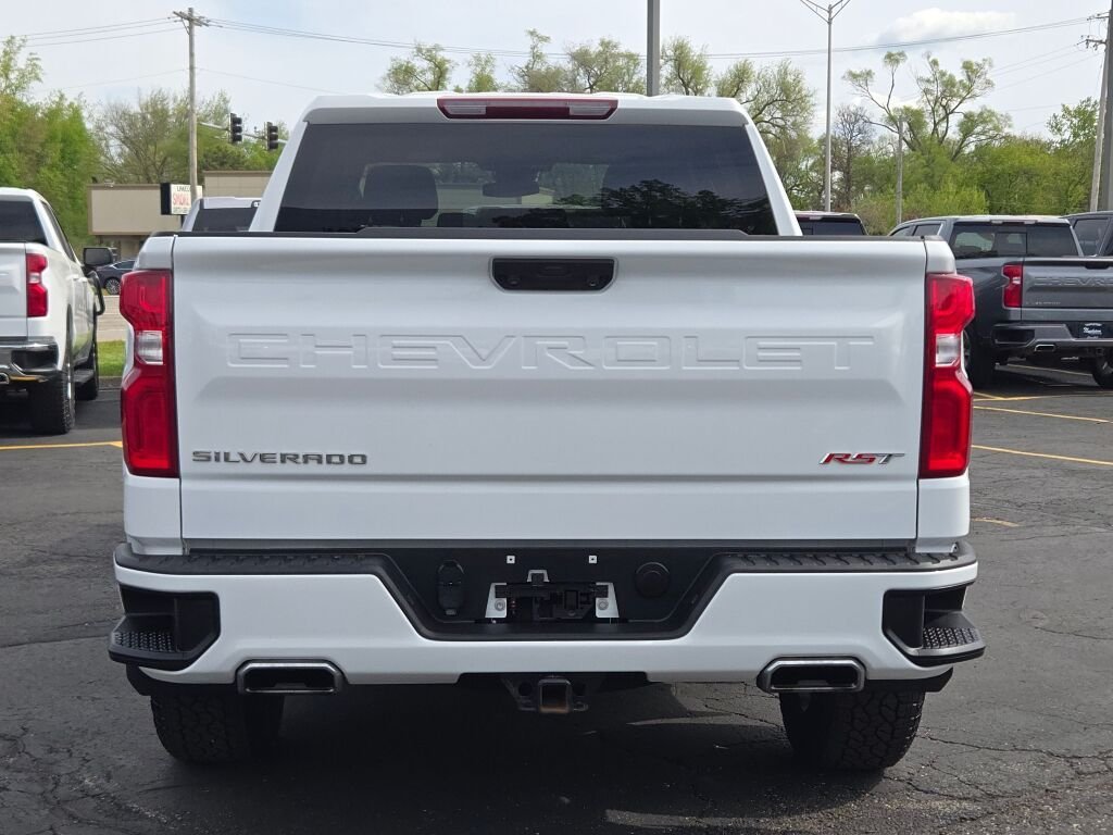 Used 2024 White Chevrolet RST image 13