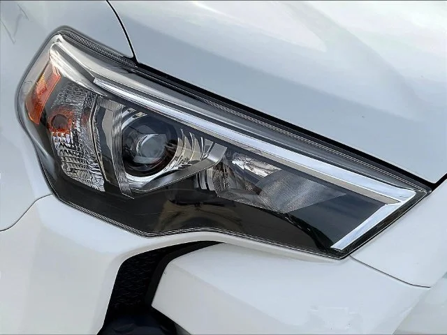 Used 2024 White Toyota SR5 Premium image 33