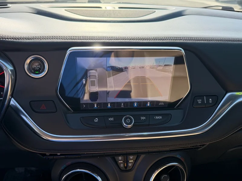 Used 2019 SUMMIT WHITE Chevrolet Premier image 11