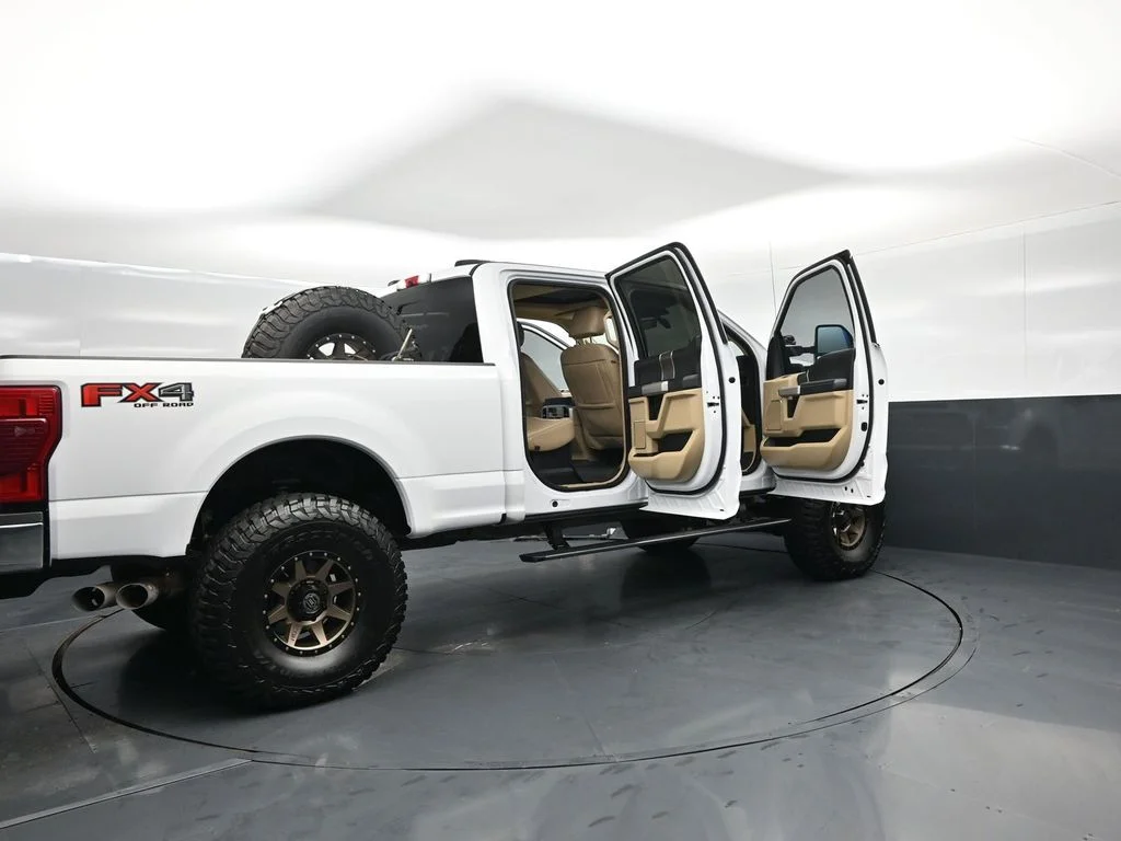 Used 2021 White Ford Lariat image 5