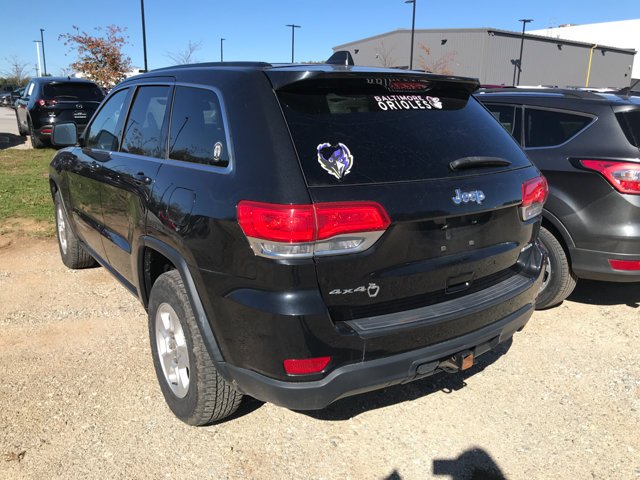 Used 2016 Brilliant Black Crystal Pearlcoat Jeep Laredo image 3