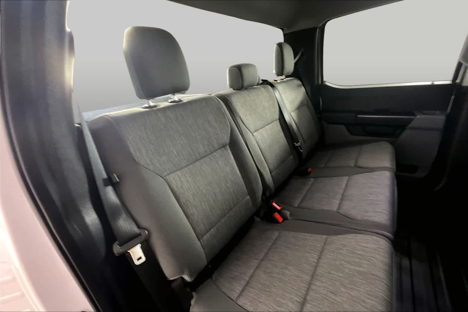 Used 2022 Oxford White Ford XL image 54