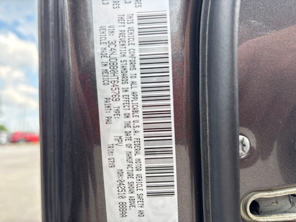 Used 2017 Gray Jeep Latitude image 12