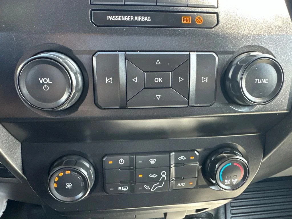 Used 2022 White Ford XL image 20