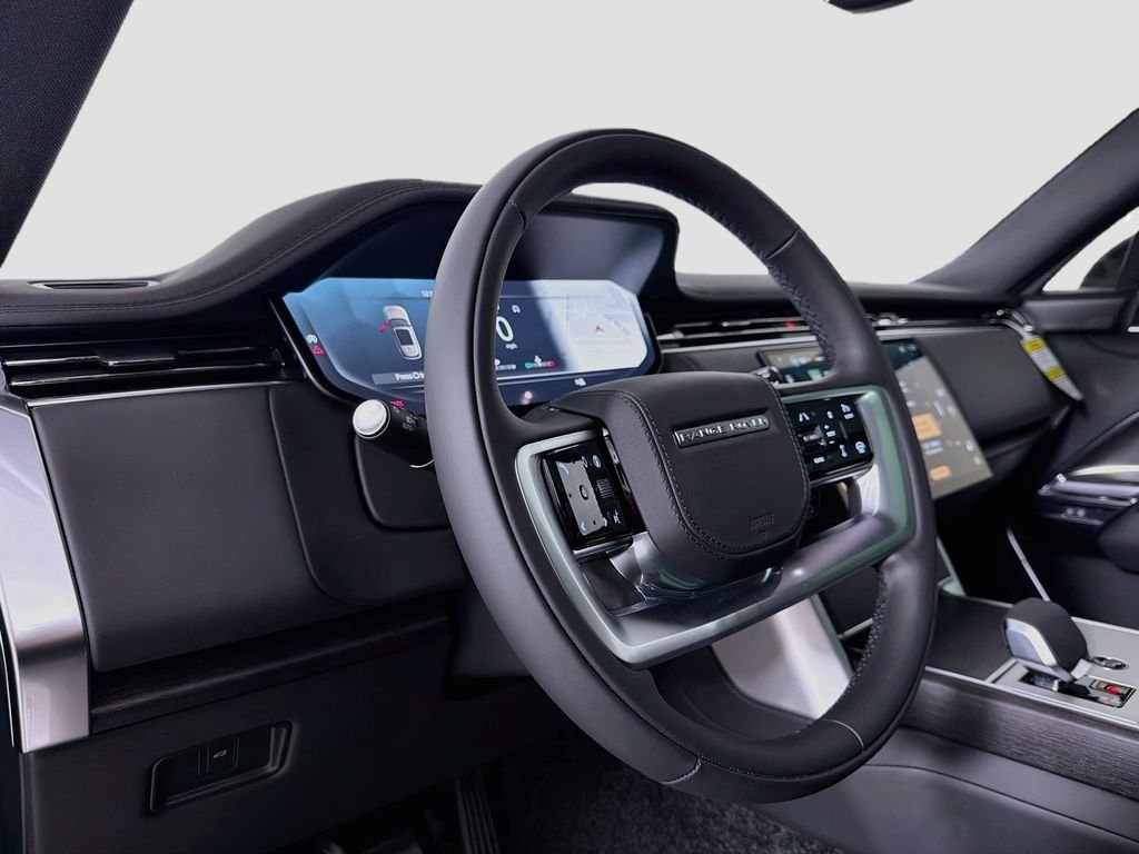 New 2026 Santorini Black Land Rover SE image 9