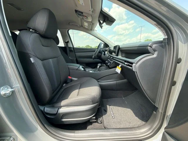 New 2026 Hampton Gray Hyundai SEL image 9
