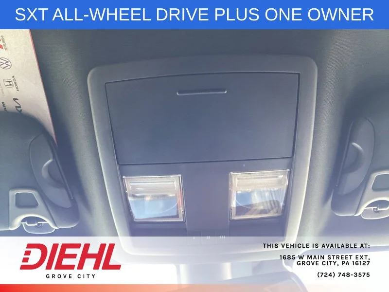 Used 2021 White Dodge SXT image 21