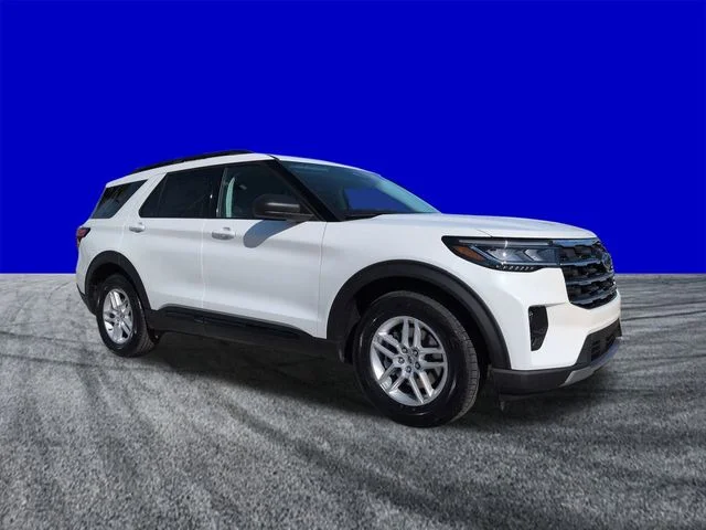 New 2026 Star White Metallic Tri-Coat Ford Active image 2