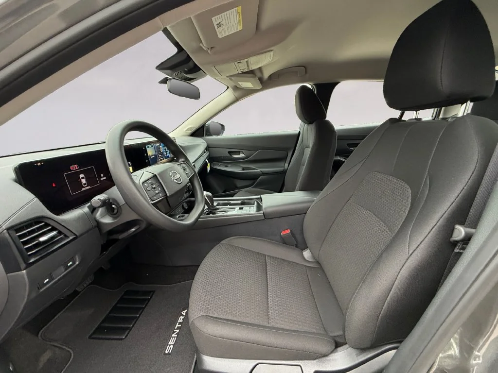 New 2027 Gray Nissan S image 10