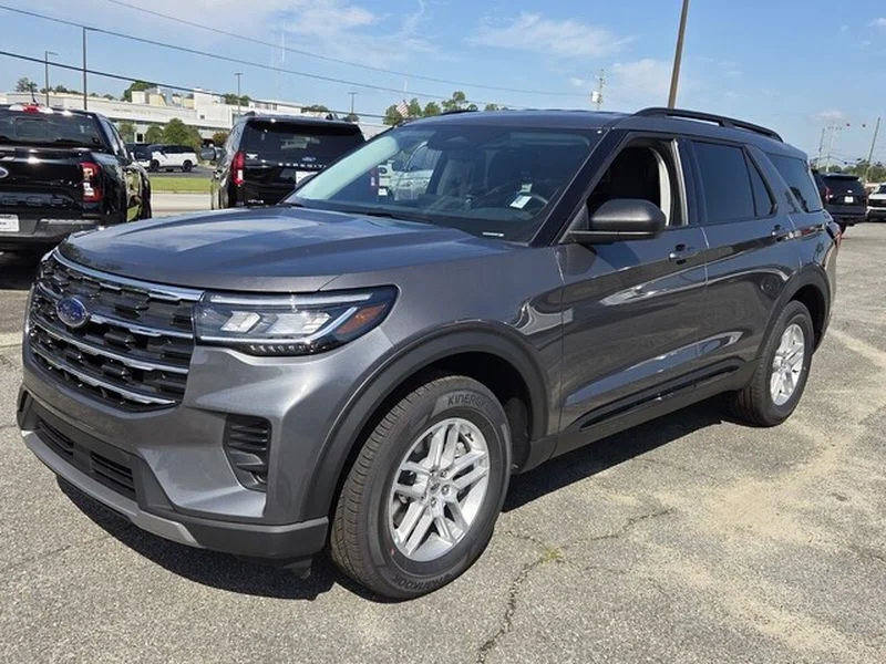 New 2026 Carbonized Gray Metallic Ford Active image 3