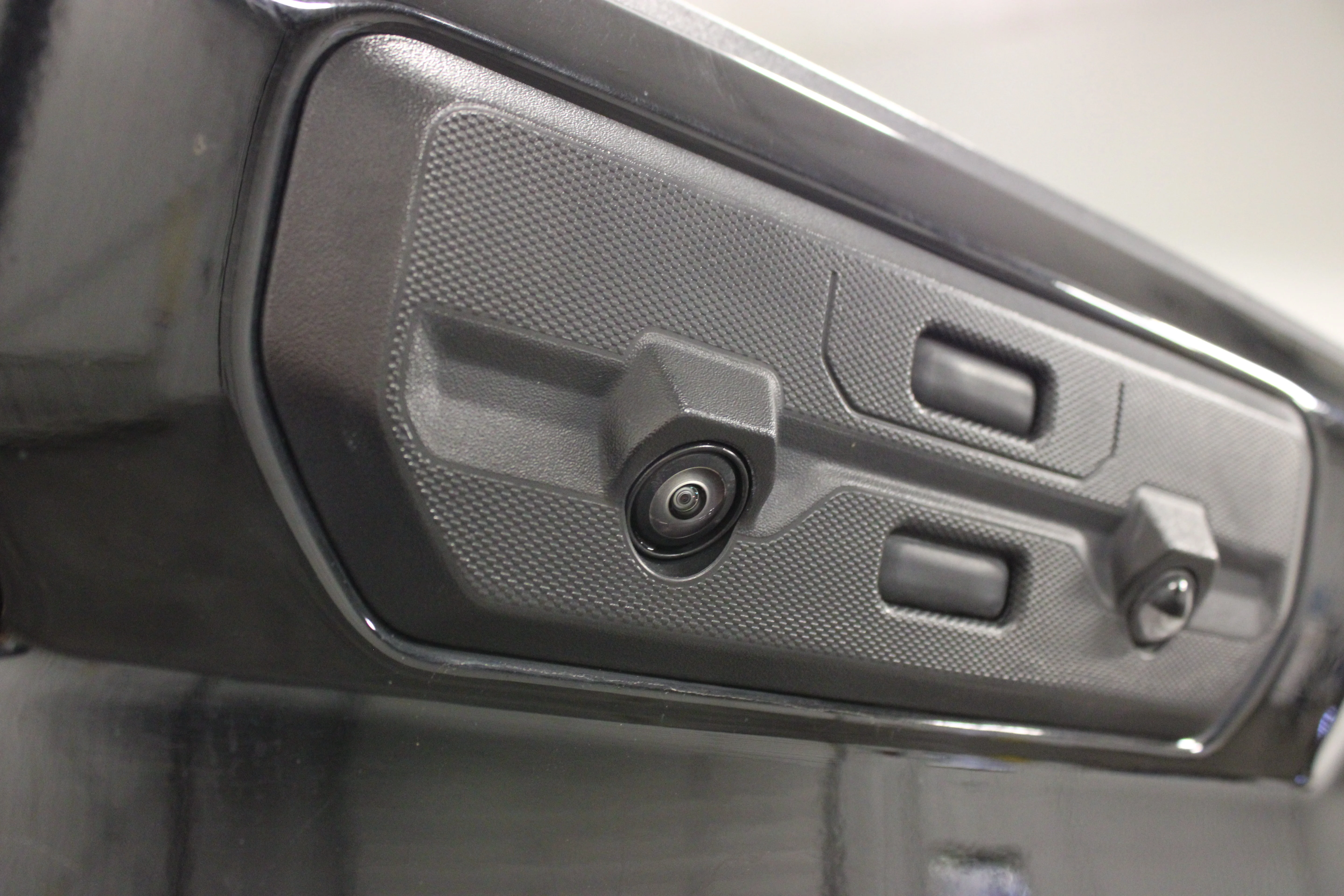 Used 2025 Onyx Black GMC AT4X image 14