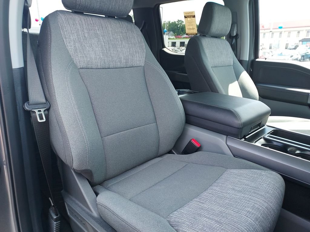 Used 2023 Gray Ford XLT image 30