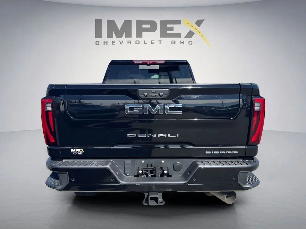Used 2024 Onyx Black GMC Denali Ultimate image 10