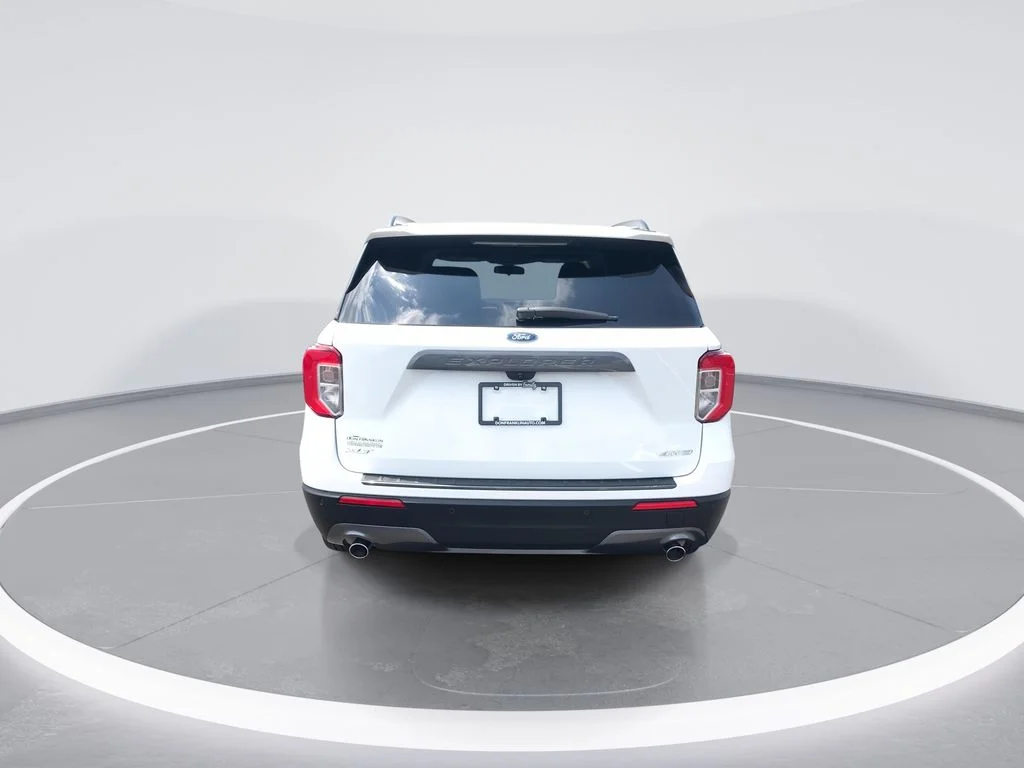 Used 2022 White Ford XLT image 7