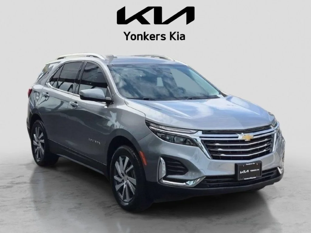 Used 2024 Gray Chevrolet Premier image 3