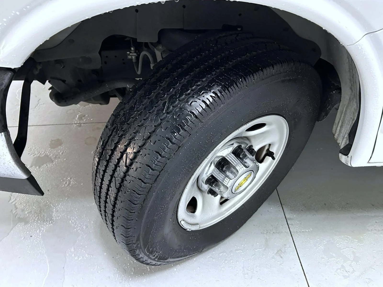 Used 2025 White Chevrolet LT image 22