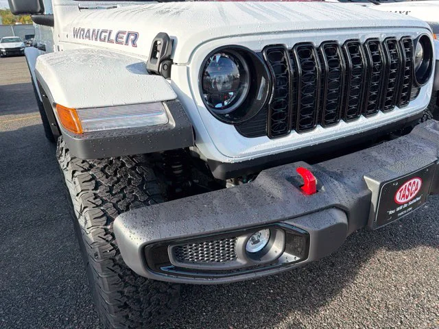 New 2026 White/off-white Jeep  image 24