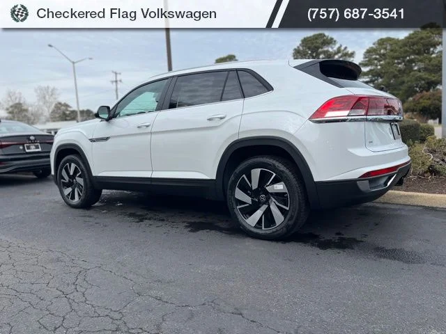New 2026 White Volkswagen 2.0T SE w/Technology image 7