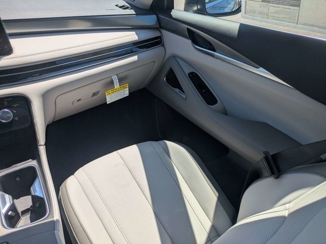 New 2027 GRAPHITE SHADOW INFINITI Luxe FWD image 18
