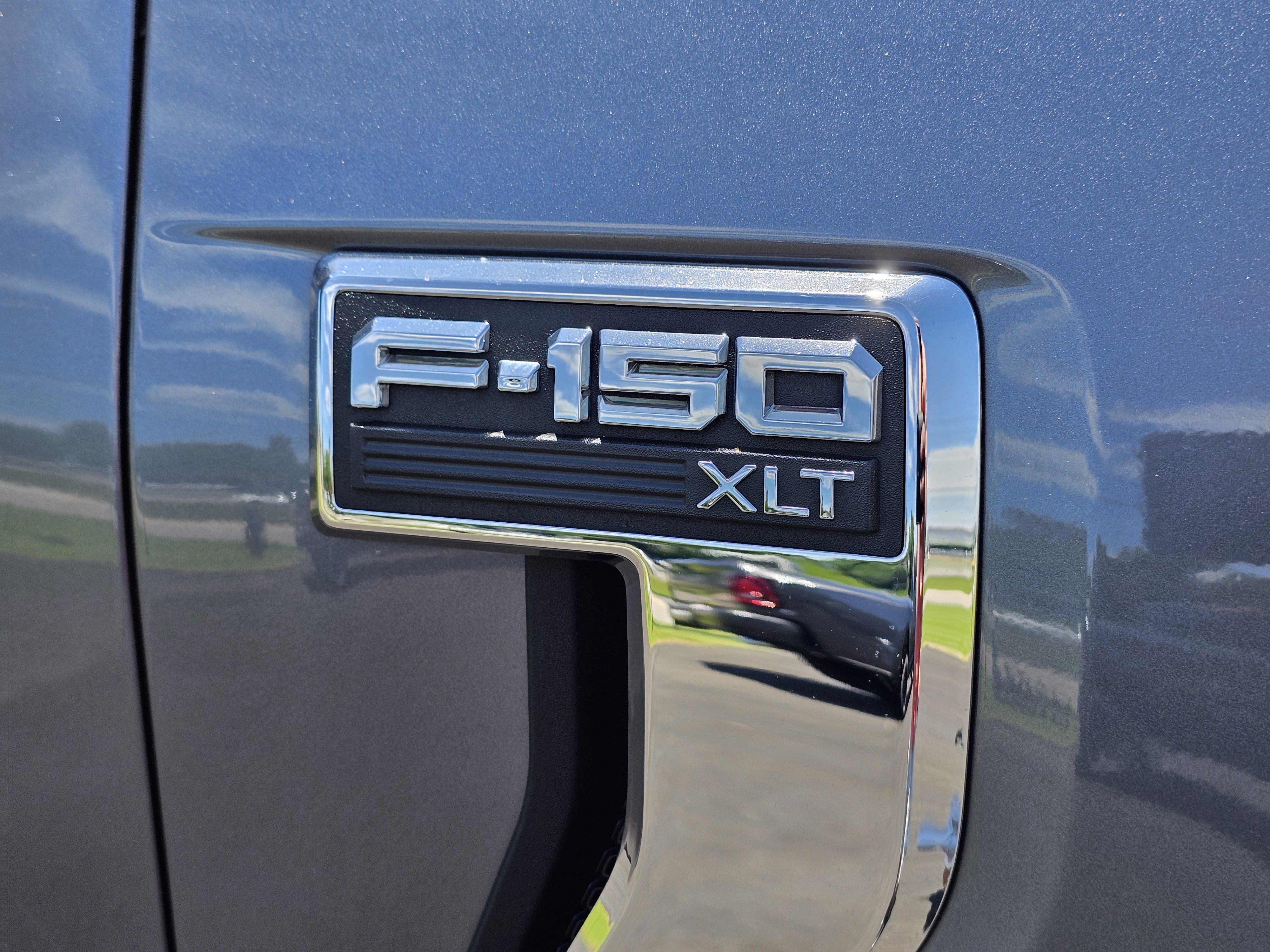 Used 2023 Carbonized Gray Metallic Ford XLT image 7