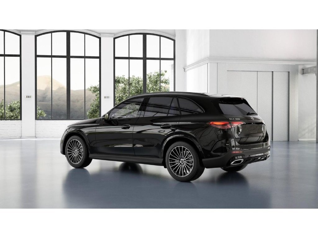 New 2027 Black Mercedes-Benz GLC 300 image 29