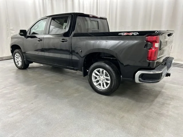2026 Chevrolet Silverado 1500 LT - Photo 3