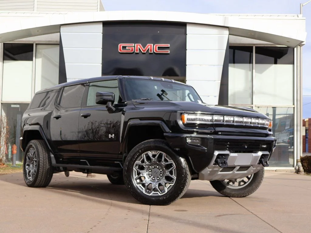 2025 GMC Hummer EV 3X SUV's photo