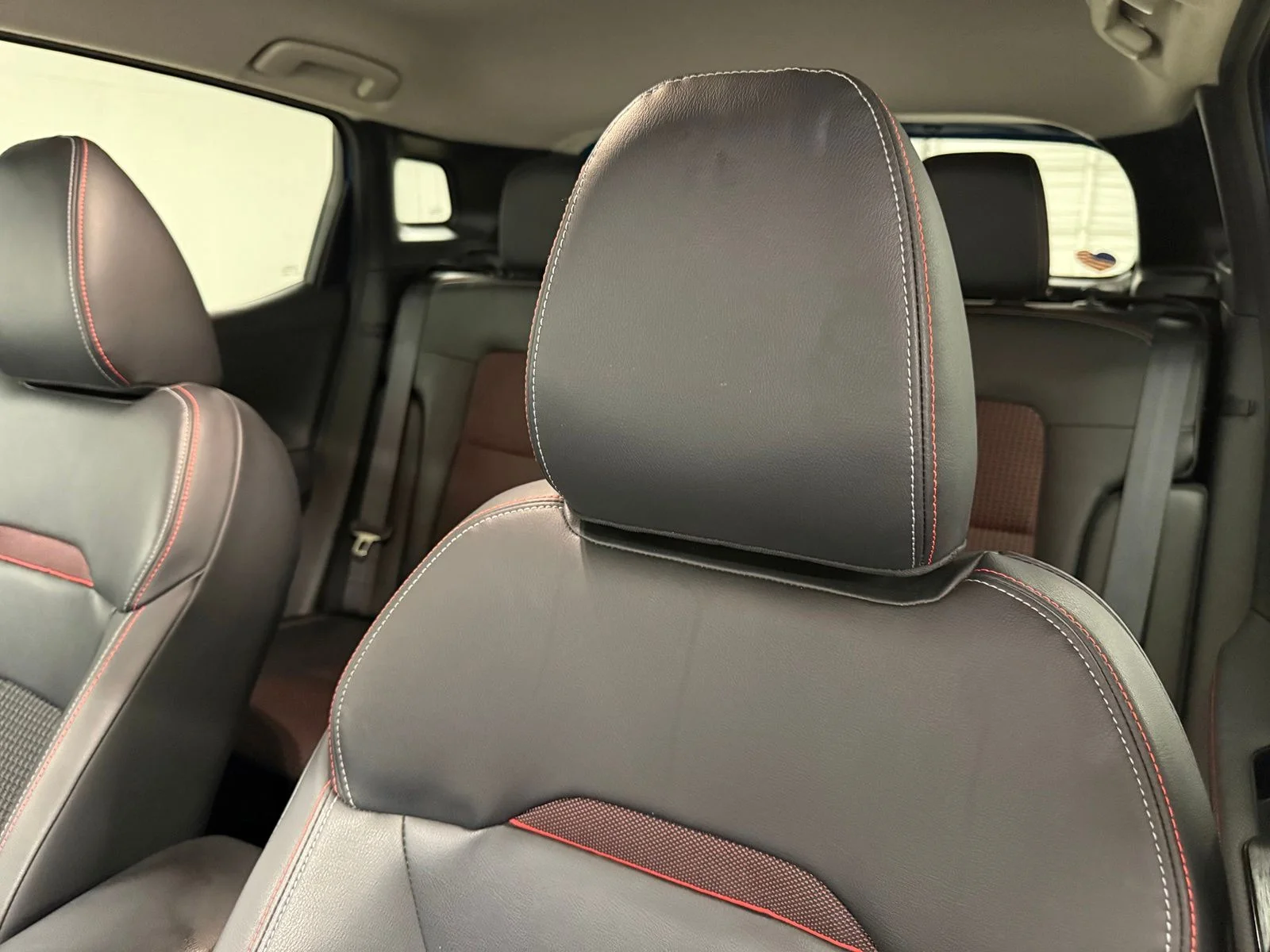 Used 2025 White Nissan SR image 17
