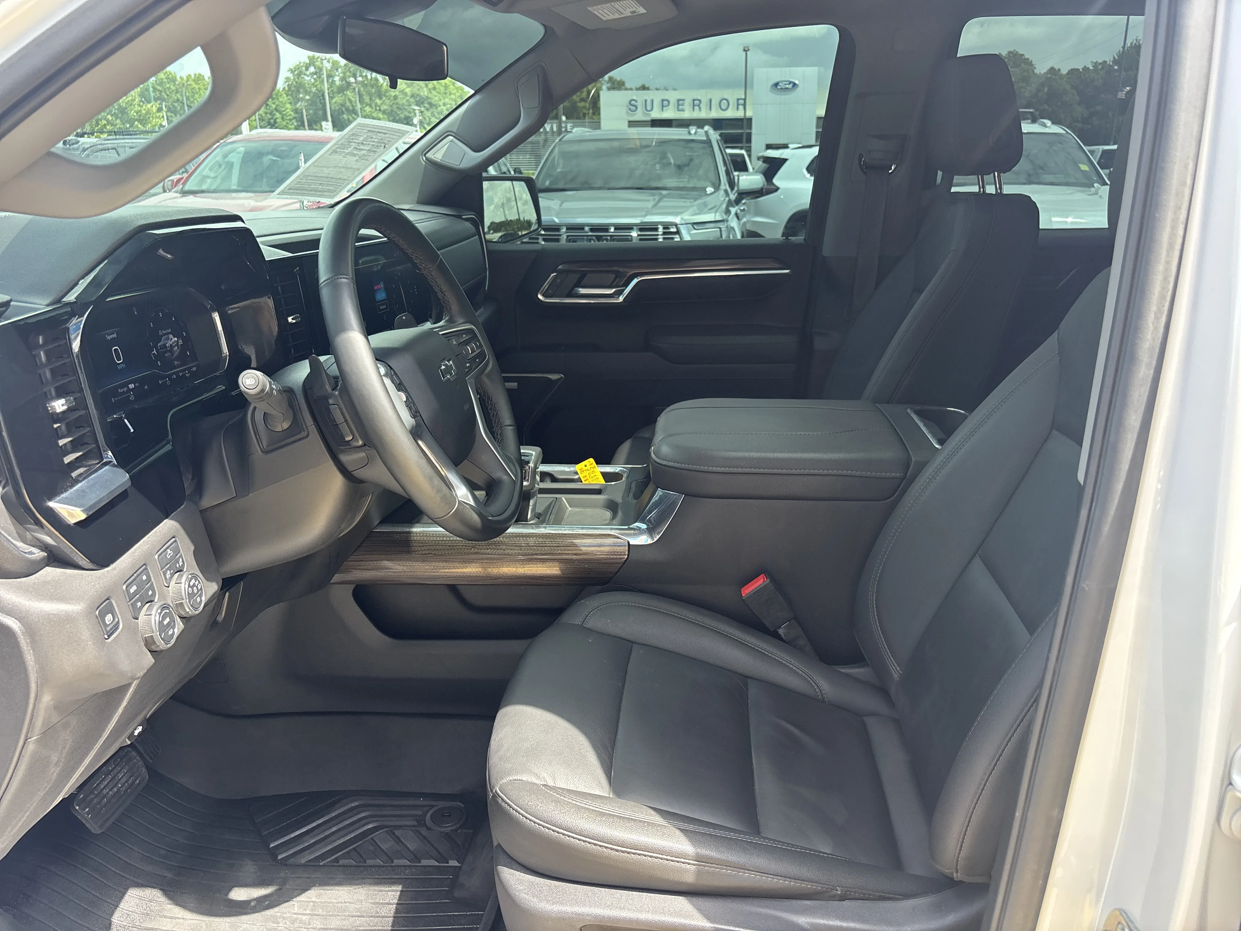 Used 2025 Summit White Chevrolet LT Trail Boss image 17