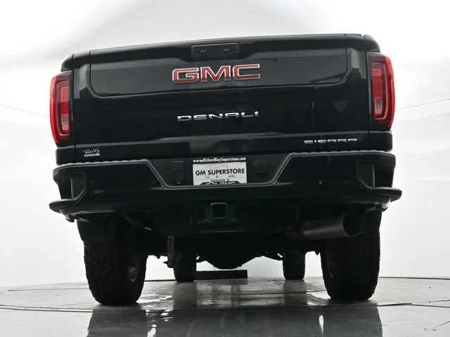 Used 2023 Onyx Black GMC Denali image 29